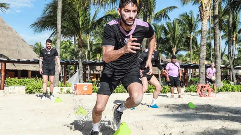 Cruz Azul realiza su pretemporada en playa desde el pasado lunes