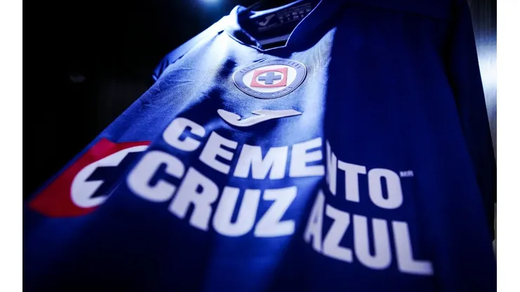El equipo celeste busca imperiosamente un jugador de características ofensivas