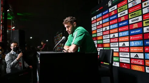 Santiago Giménez no irá al Mundial