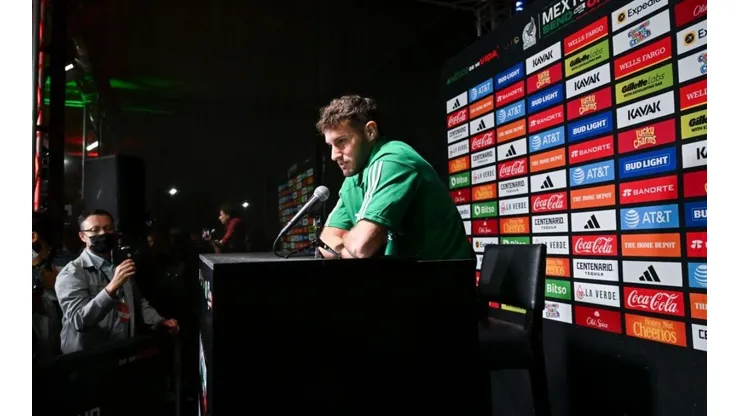 Santiago Giménez no irá al Mundial
