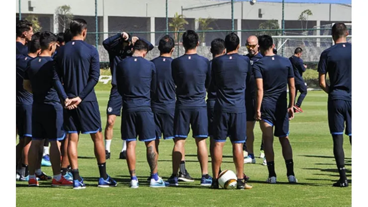 El cuadro cementero incorporará a los dos jugadores para el próximo torneo