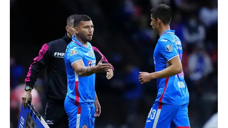 Cruz Azul sufriría una dura baja en la defensa.