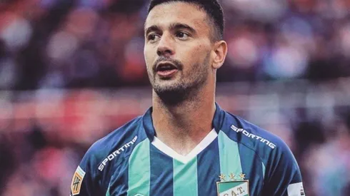 Carrera firmó por tres años con Cruz Azul