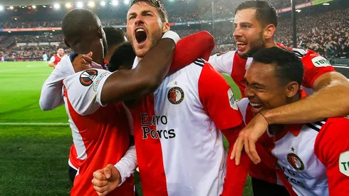 Santi Giménez firmó el gol del triunfo para el Feyenoord en la Europa League.
