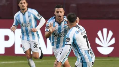 Se viene un intenso fin de semana. Arribo de refuerzos, pruebas médicas y firma de contrato