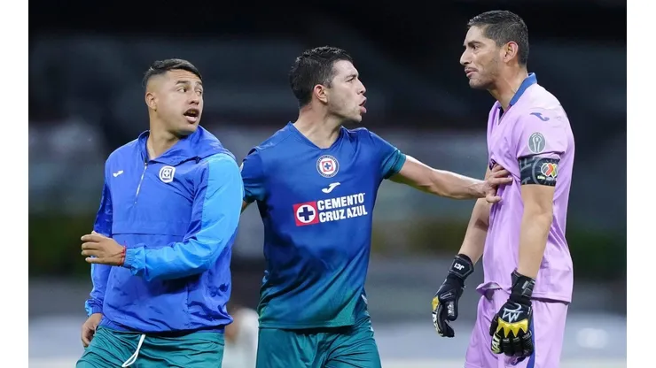 Iván Morales tuvo un altercado con Jesús Corona en Cruz Azul.