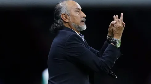 El "Potro" en un encuentro de Cruz Azul