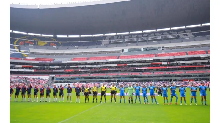 Las cementeras están obligadas a remontar en el Estadio Akron