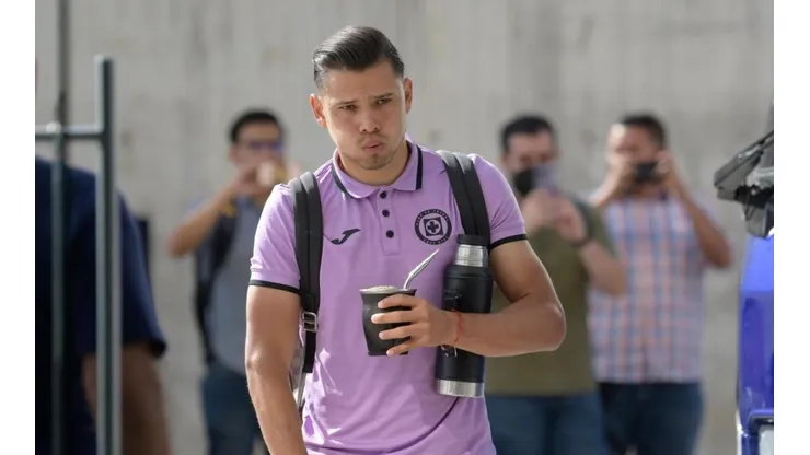 Ángel Romero saldrá desde el inicio
