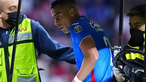 Ramiro Funes Mori salió lesionado contra Chivas y es duda en Cruz Azul para el Repechaje.