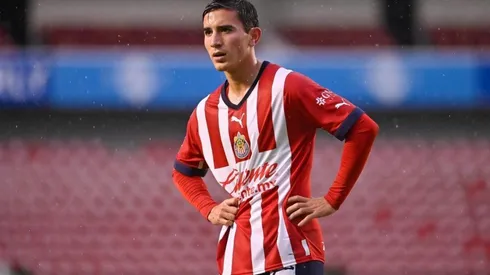 Sebastián Pérez Bouquet en un partido con Chivas