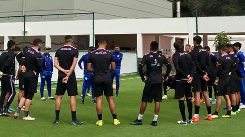 Los cementeros continúan con sus entrenamientos diarios