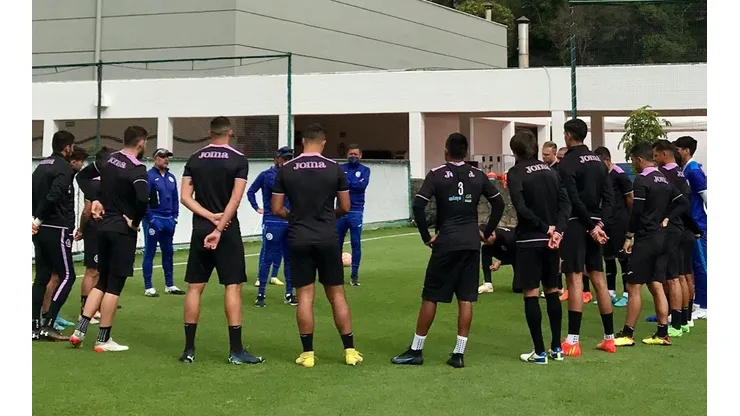 Los cementeros continúan con sus entrenamientos diarios