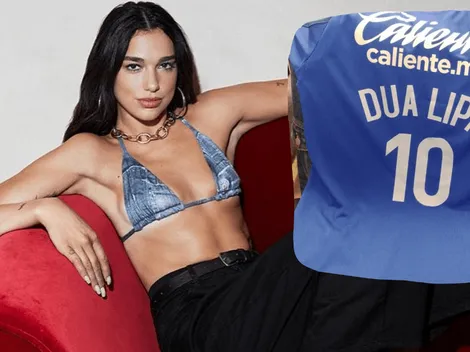 Dua Lipa le va a Cruz Azul: Aficionado le hace un jersey de regalo