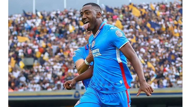 Gonzalo Carneiro ya firmó tres goles con Cruz Azul.