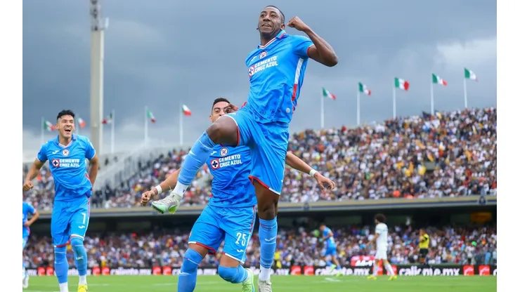 Carneiro sumó su tercer gol en la temporada.