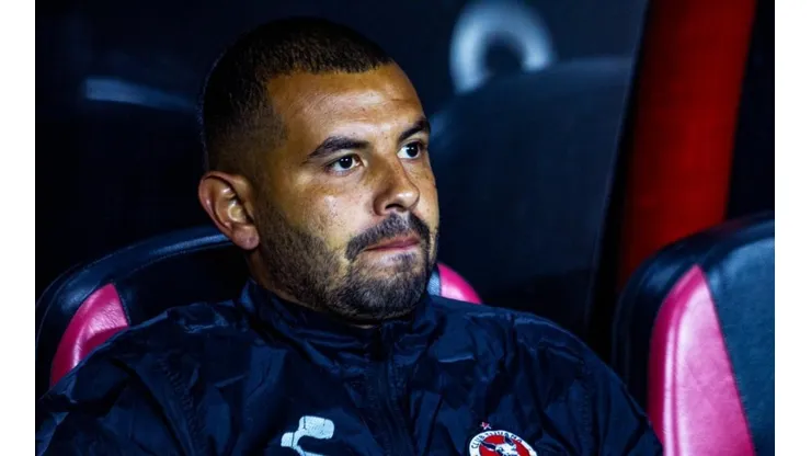 Edwin Cardona con Xolos