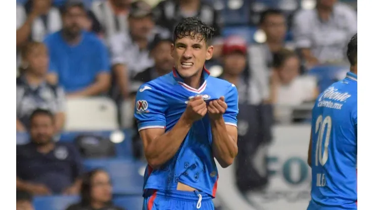 Uriel Antuna festejó su tercer gol desde que llegó a Cruz Azul.
