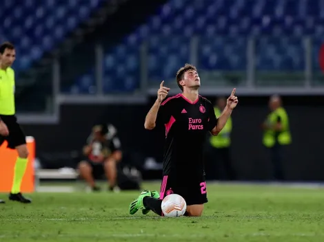 Capitán explota contra Santi por desobedecer reglas del Feyenoord en partido de Europa League