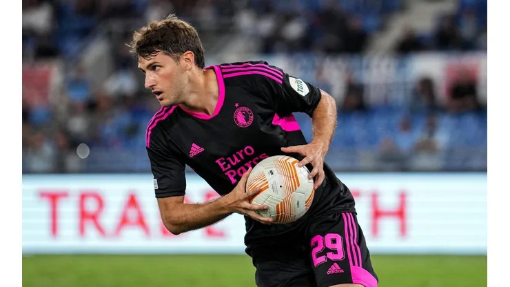 Santi debutó en Europa con doblete
