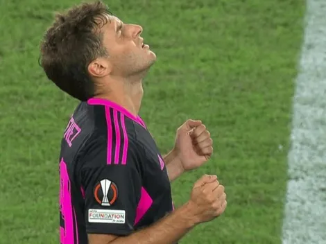 Figura y doblete: Santi anota dos goles con el Feyenoord en Europa League