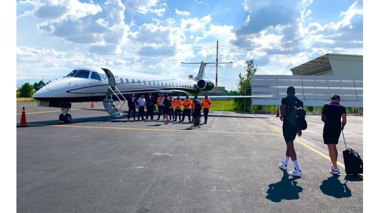 El equipo puso rumbo a la frontera