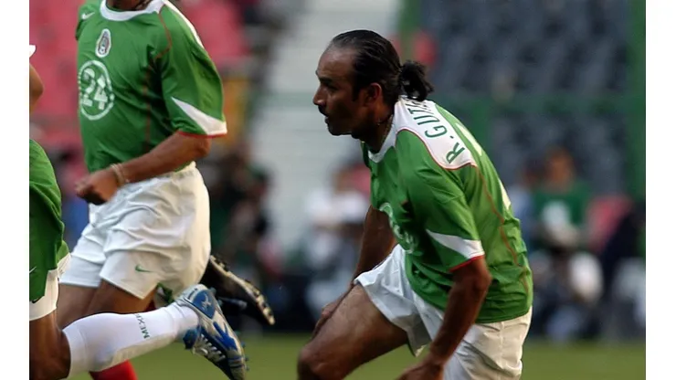 Jugó en Atlante, América y con el Tricolor.