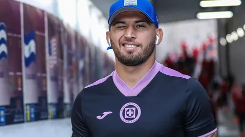 Juan Escobar será baja de Cruz Azul lo que resta del año.