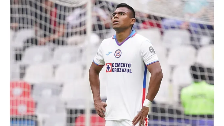 Jaiber Jiménez volvió a jugar con Cruz Azul después de un año.