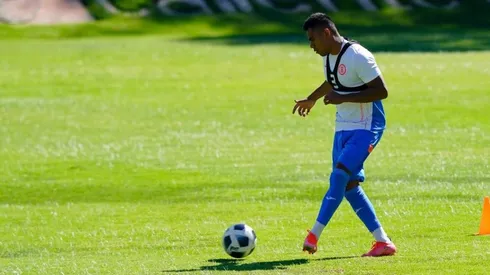 Jaiber Jiménez en un entrenamiento con Cruz Azul