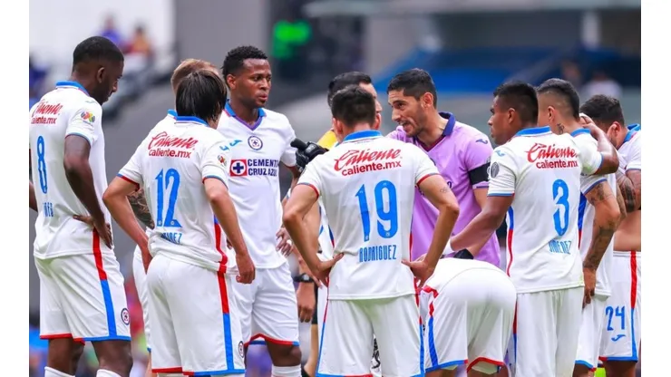 Cruz Azul se impuso con susto al Querétaro