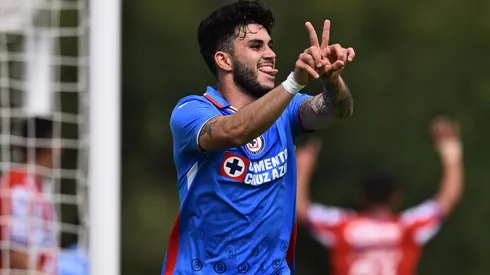 Derbez ya se estrenó con los Celestes.