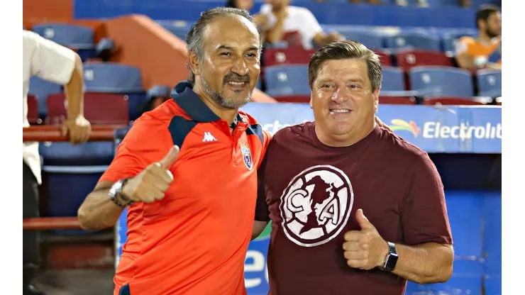 Raúl Gutiérrez ha reconocido ser americanista.