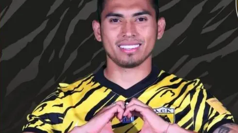 Pineda marcó en un partido oficial por primera vez.