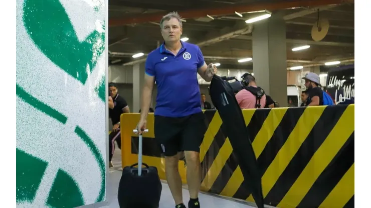 El entrenador uruguayo quedó a deber