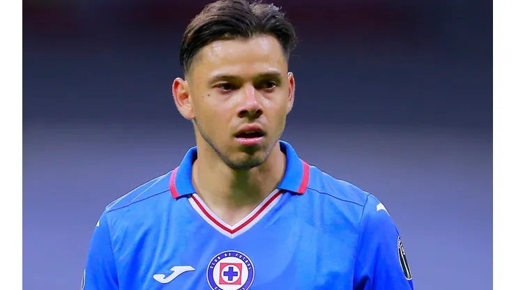 Peligra la permanencia de Ángel Romero en Cruz Azul.