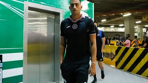 Funes Mori acompañando al equipo.