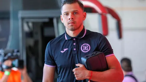 Cruz Azul busca renovar cuanto antes a Ángel Romero.