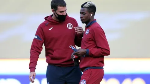 Jonathan Borja y Santiago Giménez