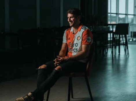 ¿Cómo? ¿No se las regalan? Santi compró sus propias playeras