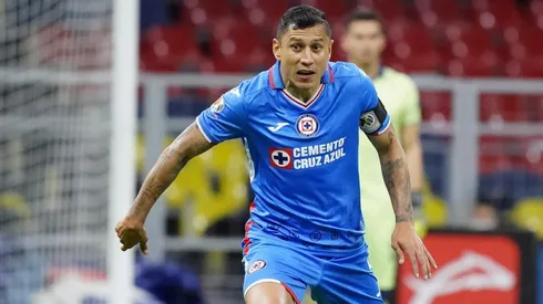 Cata Domínguez y sus constantes errores en la central de Cruz Azul.