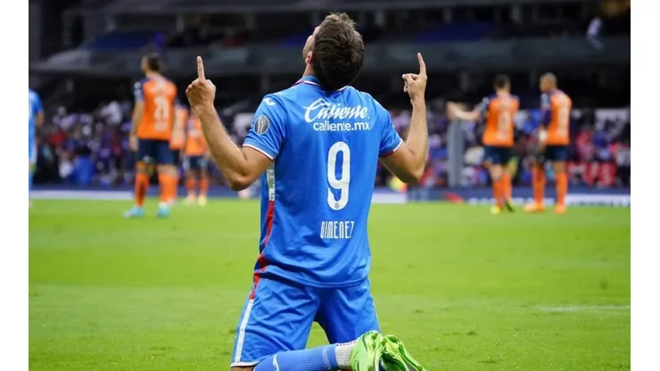 Giménez en un partido con Cruz Azul