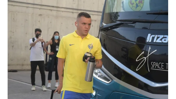 Jonathan Rodríguez con el América