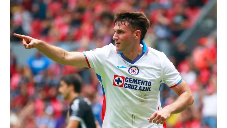 Santiago Giménez ya firmó tres goles con Cruz Azul en el Apertura 2022.