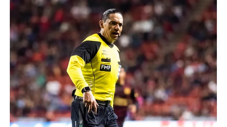 El cuerpo arbitral está definido para este encuentro en La Perla Tapatía.