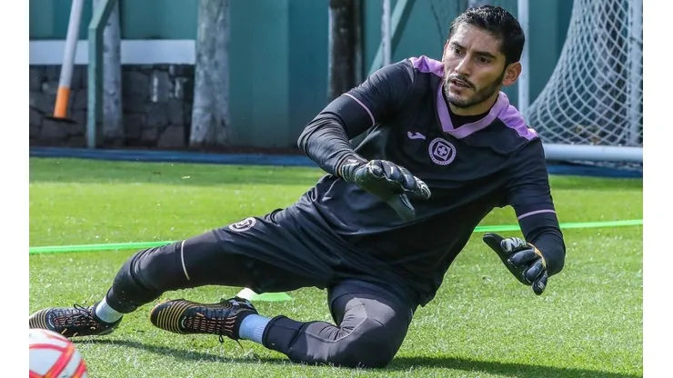 Jesús Corona no ha recuperado la titularidad en Cruz Azul.