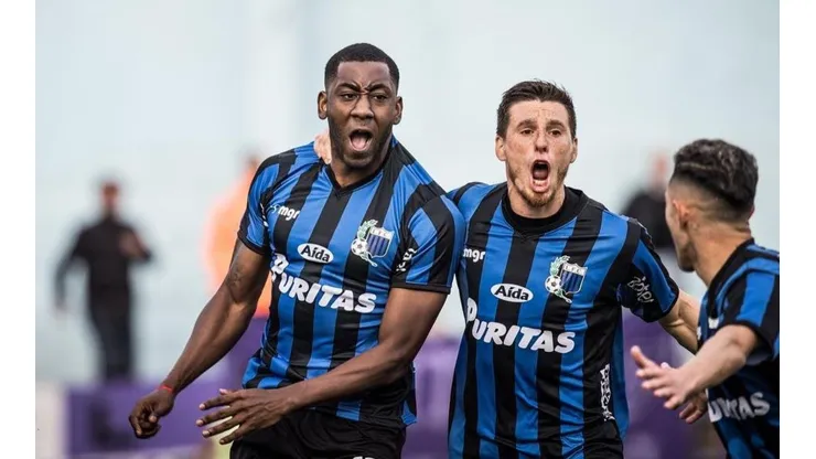 Cruz Azul insiste en fichar a Gonzalo Carneiro.