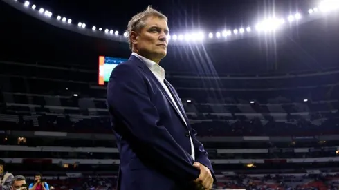 Diego Aguirre en el partido contra el Pachuca