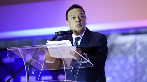 Víctor Velázquez en un acto promocional