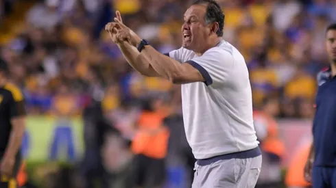 Reynoso fue el técnico que hizo campeón a Cruz Azul después de 23 años.